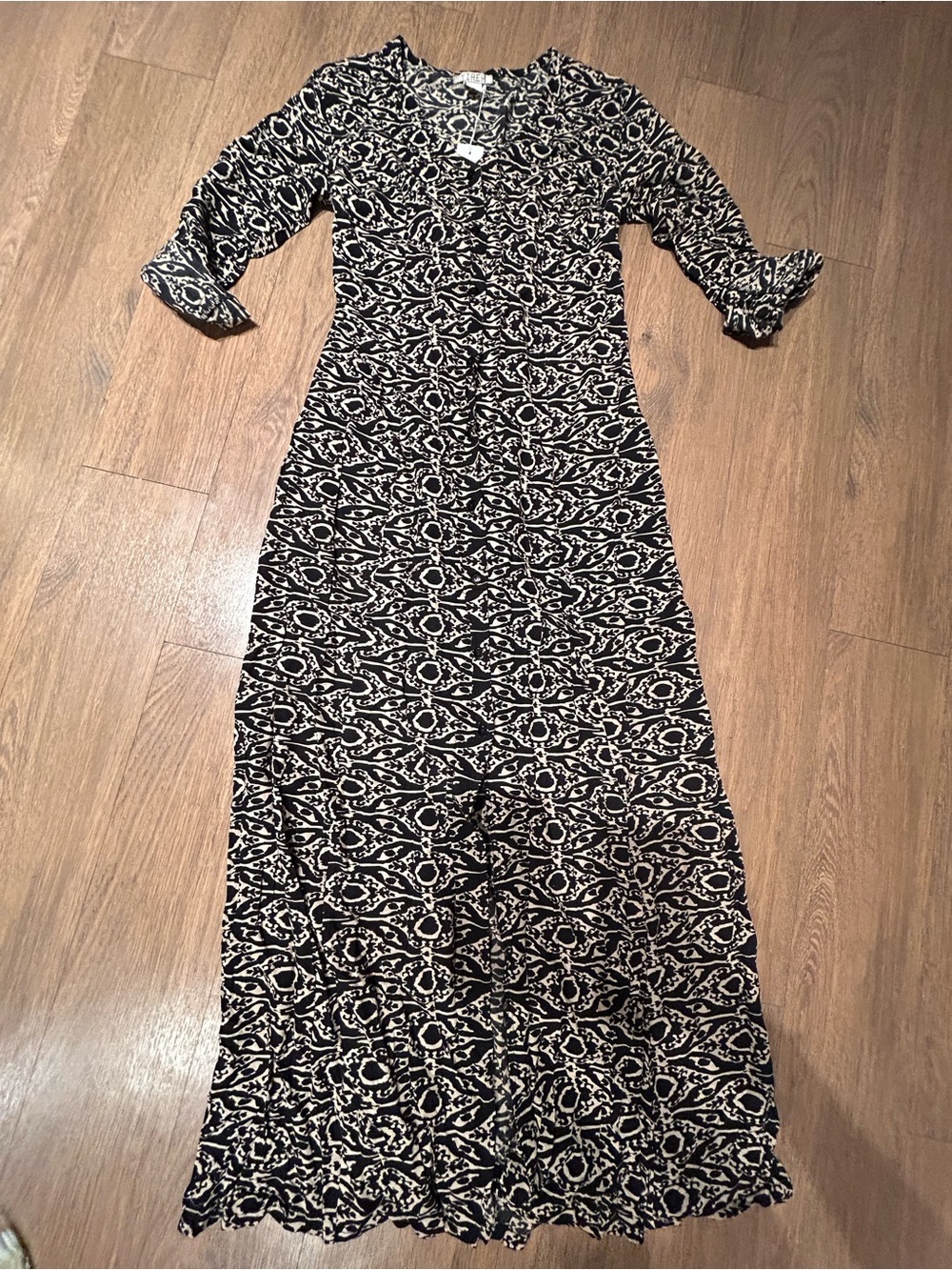 Yireh Black and Cream Printed Button Up Maxi Dress with Long Sleeves